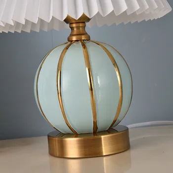 Американские Современные цветные керамические настольные лампы Элегантный Креативный тканевый абажур для прикроватной тумбочки, освещения гостиной, спальни, кабинета