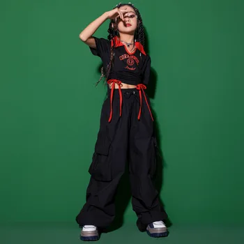 Детская одежда в стиле хип-хоп, Черный укороченный топ с V-образным вырезом, футболка, Красные повседневные брюки-карго с широкими карманами для девочек, одежда для джазовых танцев