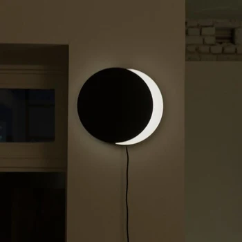 Креативное Персонализированное Бра в форме Луны, Акриловое украшение для ТВ, светильник для черно-белой комнаты, Прикроватный светодиодный настенный светильник