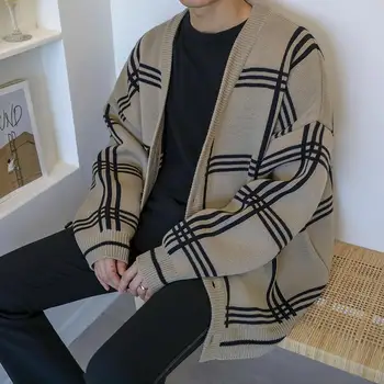 Осенне-зимний новый кардиган, мужской Ретро Свободный Повседневный корейский модный свитер в клетку с V-образным вырезом, Мужской свитер, куртка